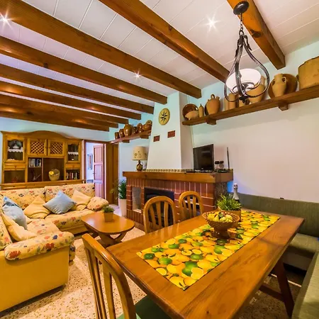 3-bedroom With Pool * Pollenca