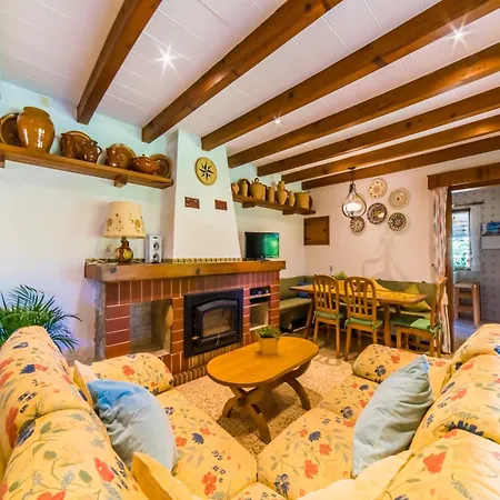 3-bedroom With Pool Holiday home Pollenca